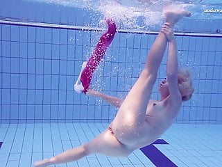 Russian Hot Babe Elena Proklova Swims Naked free video